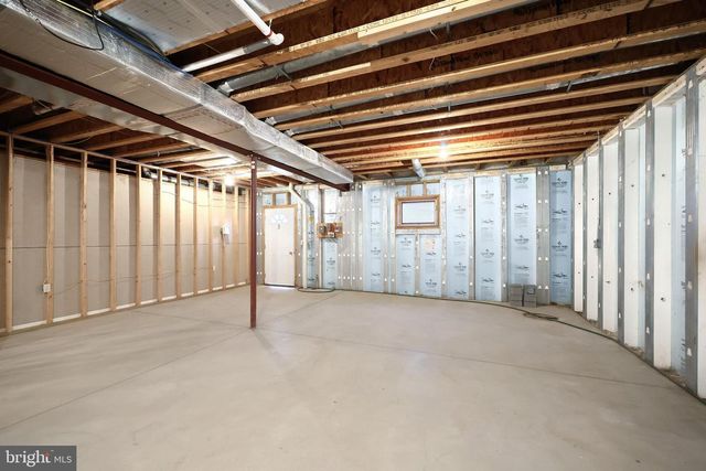 1317 MANOR RD, Windsor, PA 17366