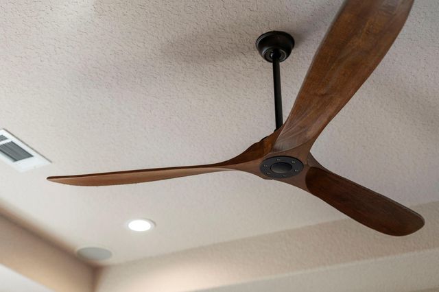 1012 Enchanted Oaks Drive, Angleton, TX 77515