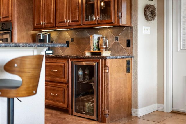 1012 Enchanted Oaks Drive, Angleton, TX 77515