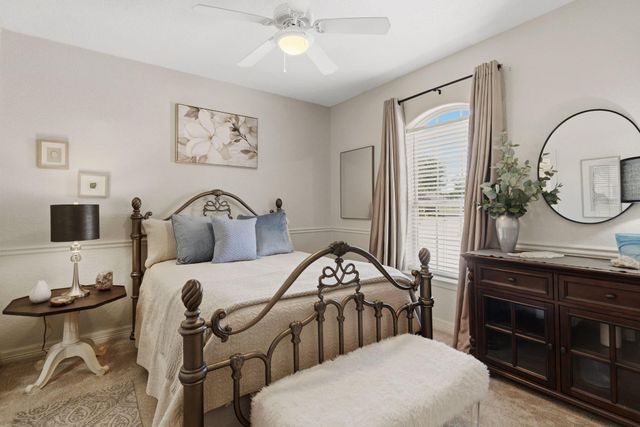 1012 Enchanted Oaks Drive, Angleton, TX 77515