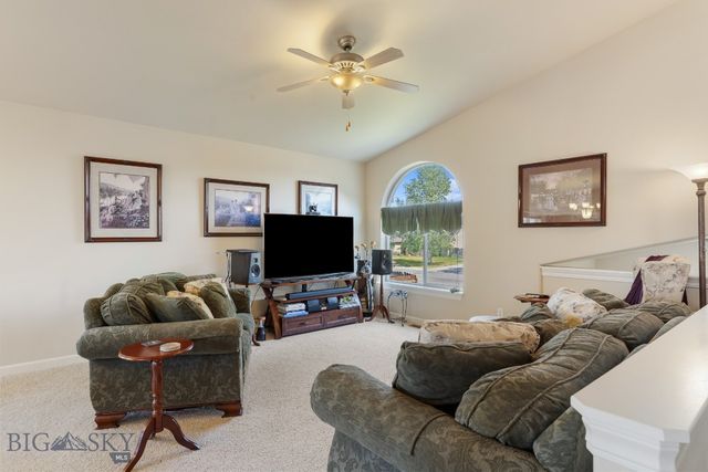 71 Leep Lane, Belgrade, MT 59714