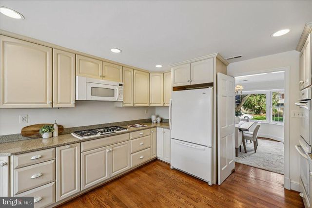 9814 GARTRELL PL, Kensington, MD 20895