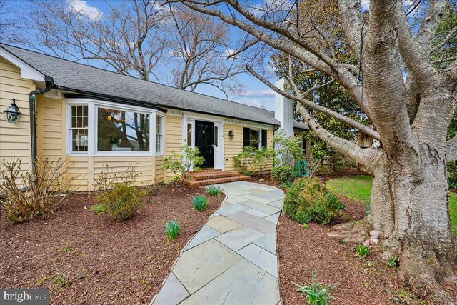 9814 GARTRELL PL, Kensington, MD 20895