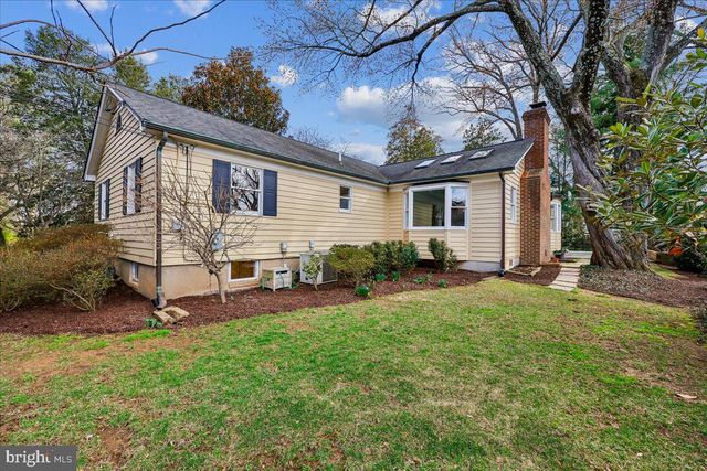 9814 GARTRELL PL, Kensington, MD 20895