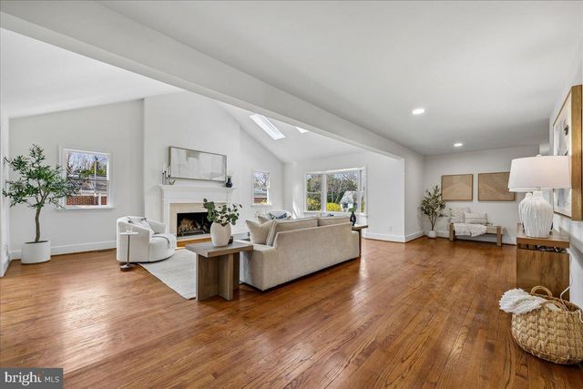 9814 GARTRELL PL, Kensington, MD 20895