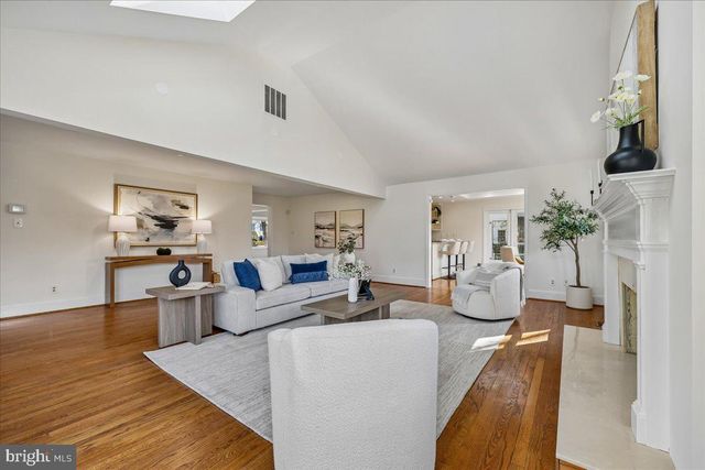 9814 GARTRELL PL, Kensington, MD 20895