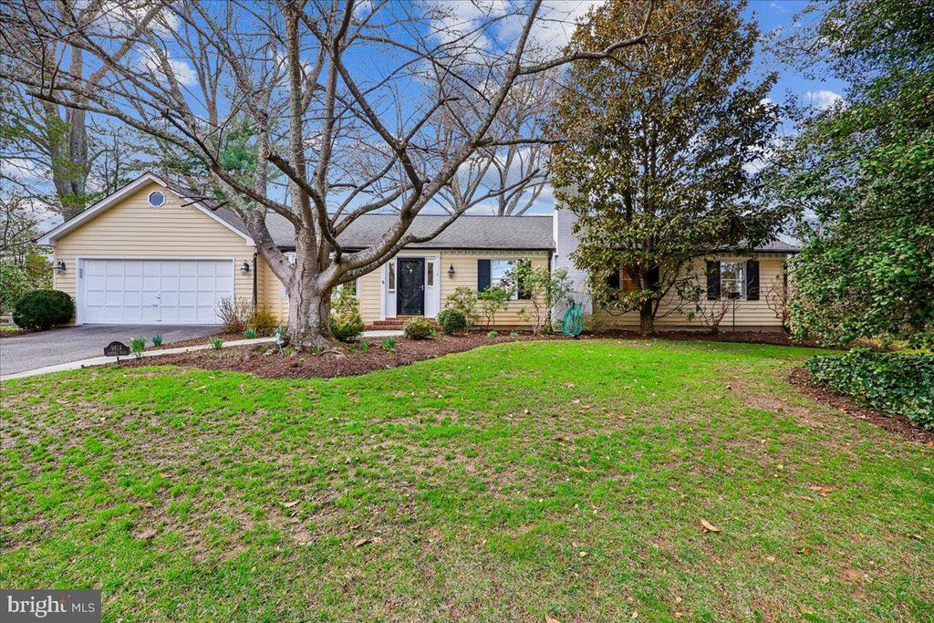 9814 GARTRELL PL, Kensington, MD 20895