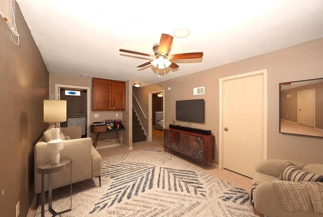 5457 N 19th STREET, Milwaukee, WI 53209