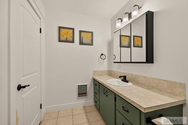 948 E 900 N, Shelley, ID 83274