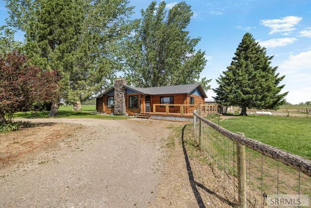 948 E 900 N, Shelley, ID 83274