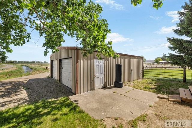 948 E 900 N, Shelley, ID 83274