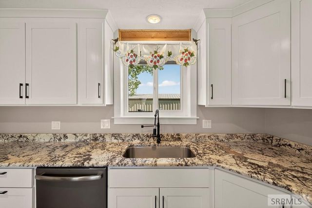 948 E 900 N, Shelley, ID 83274