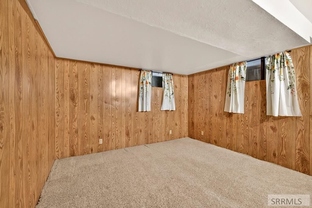 Image 25 of property listing at 948 E 900 N, Shelley, ID 83274