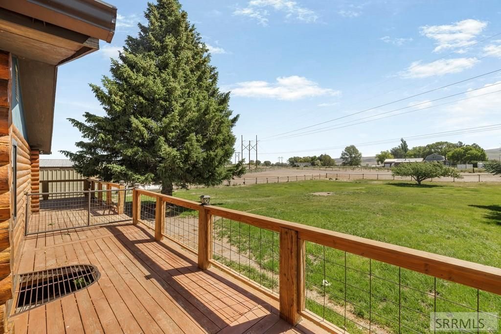 Image 31 of property listing at 948 E 900 N, Shelley, ID 83274