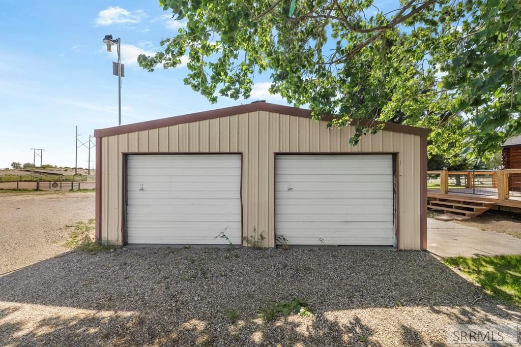 Image 35 of property listing at 948 E 900 N, Shelley, ID 83274