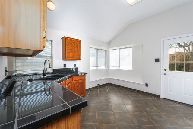 709 Raywood Drive, Grand Prairie, TX 75052