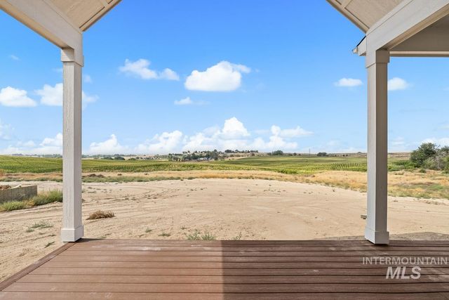 27387 Iron Horse Dr, Caldwell, ID 83607