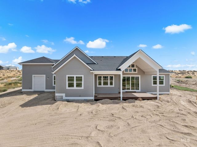 27387 Iron Horse Dr, Caldwell, ID 83607