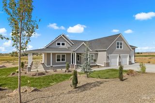 27387 Iron Horse Dr, Caldwell, ID 83607