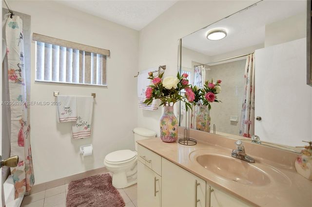 20533 SW 132nd Ave, Miami, FL 33177
