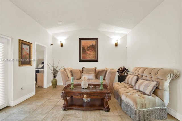 20533 SW 132nd Ave, Miami, FL 33177