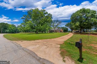 1013 Amber Stapp Studdard Road, Social Circle, GA 30025