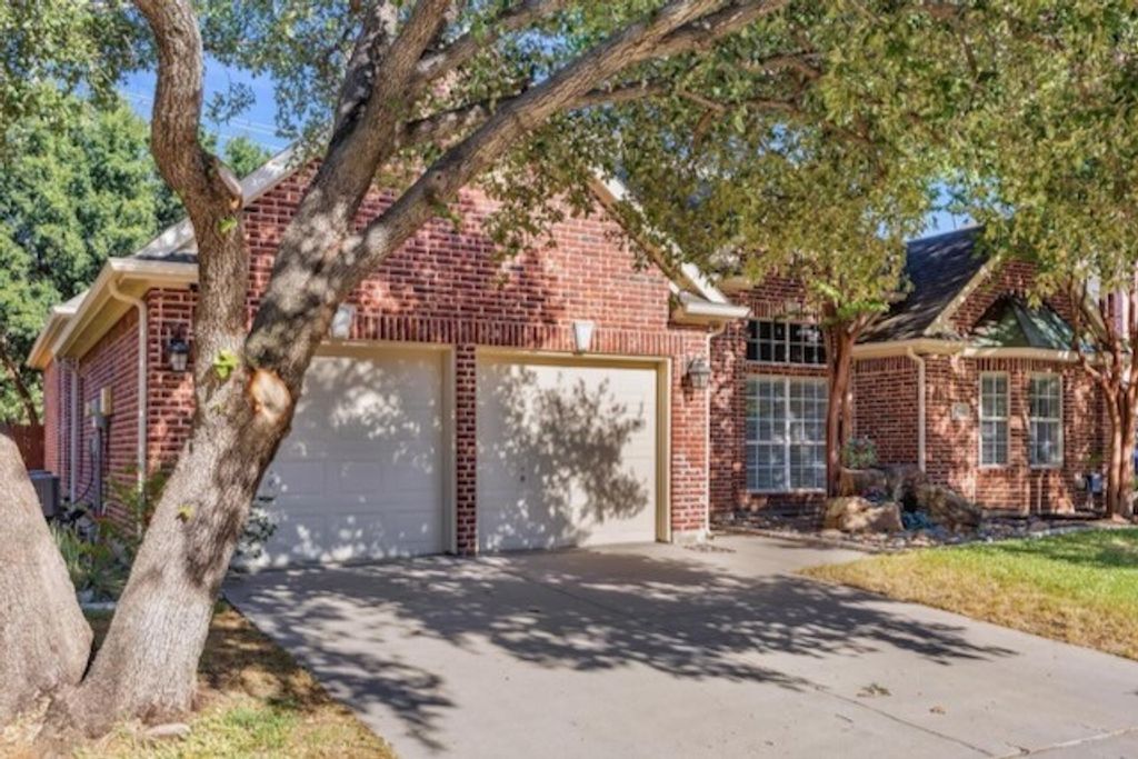 2904 Parkhaven Drive, Flower Mound, TX 75022 — photo 2