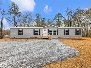 222 Lynn Road, Bethlehem, GA 30620