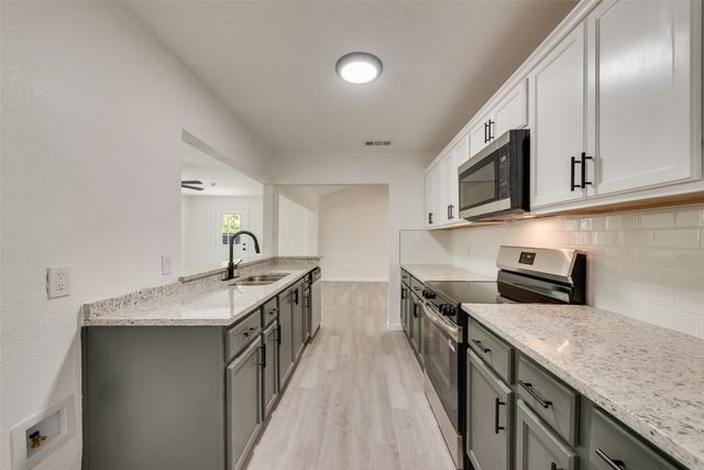 3715 Maxwell Court, Arlington, TX 76015