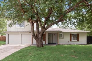 3715 Maxwell Court, Arlington, TX 76015