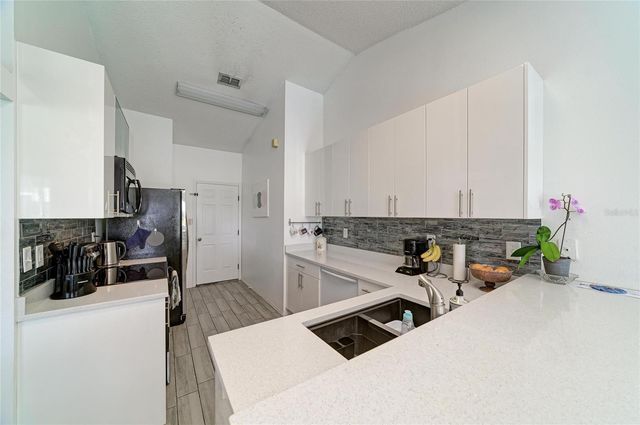 11217 2ND AVENUE E, Bradenton, FL 34212
