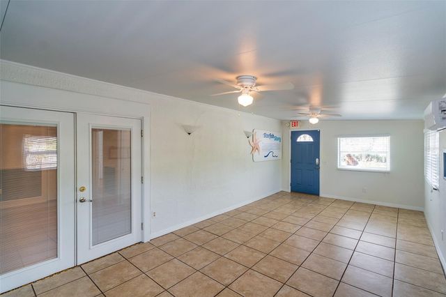 321 W PENNSYLVANIA AVENUE, Deland, FL 32720