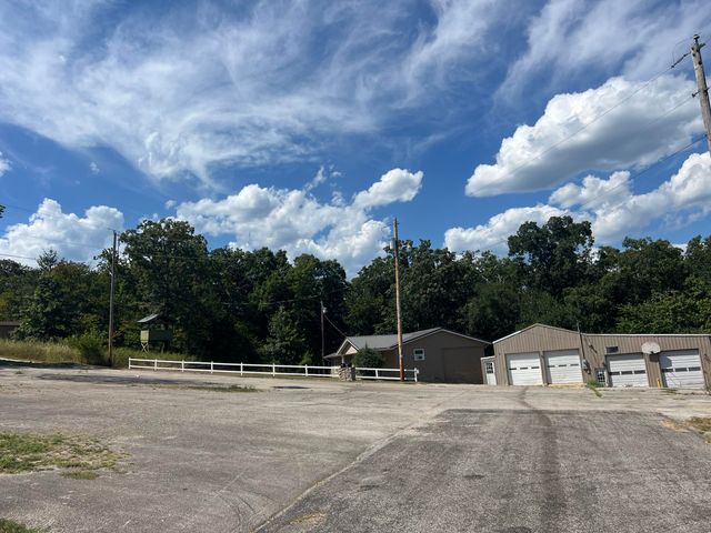 610 Kimberly Creek Road, Rockaway Beach, MO 65740