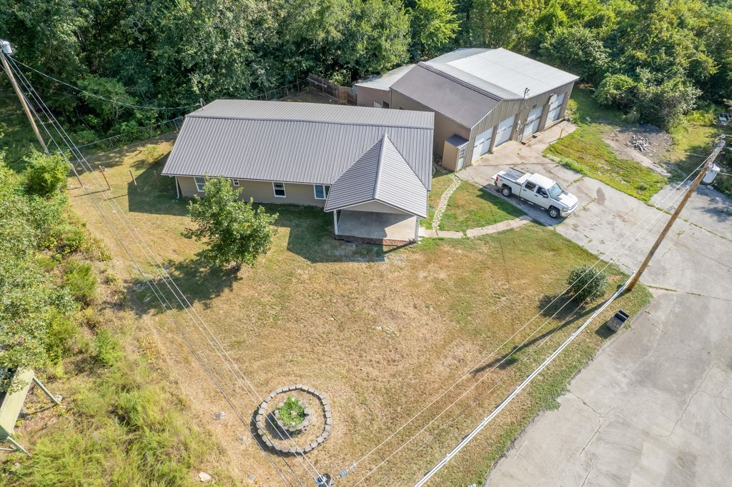 610 Kimberly Creek Road, Rockaway Beach, MO 65740