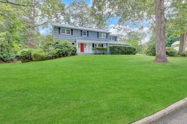 15 Tobi Lane, East Setauket, NY 11733