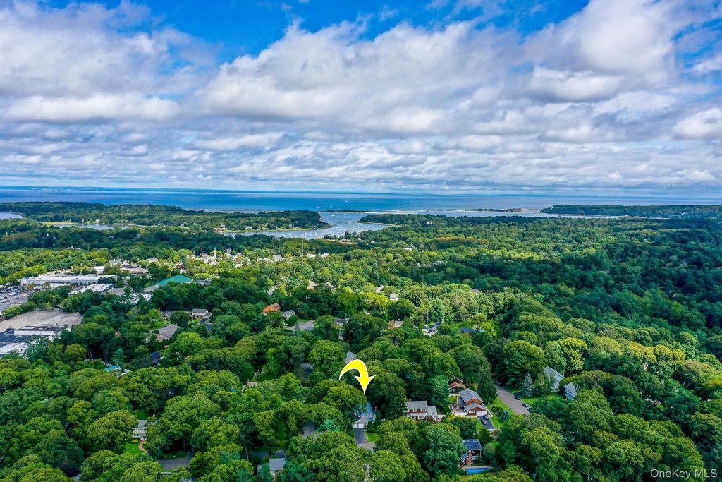 15 Tobi Lane, East Setauket, NY 11733 — photo 3