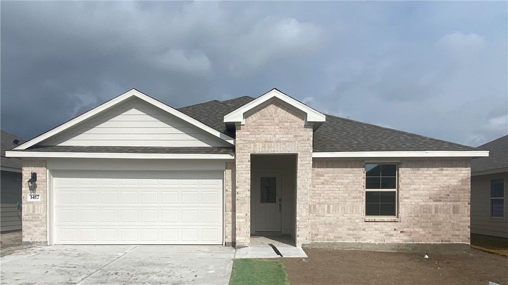 1417 Choctaw Road, Sinton, TX 78387