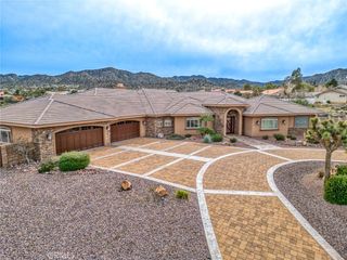 58839 Santa Barbara Dr, Yucca Valley, CA 92284