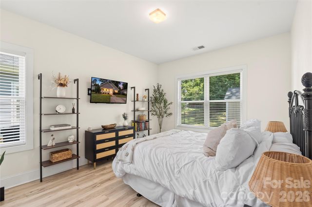 1613 Newcastle Street, Charlotte, NC 28216