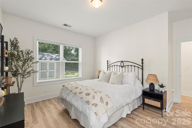1613 Newcastle Street, Charlotte, NC 28216