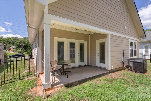 1613 Newcastle Street, Charlotte, NC 28216