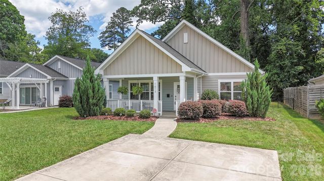 1613 Newcastle Street, Charlotte, NC 28216