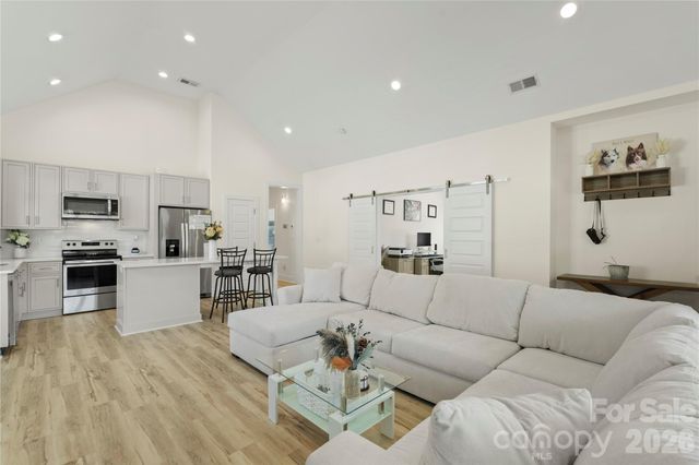 1613 Newcastle Street, Charlotte, NC 28216