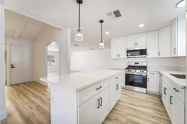 3369 Katmai Drive, Las Vegas, NV 89122