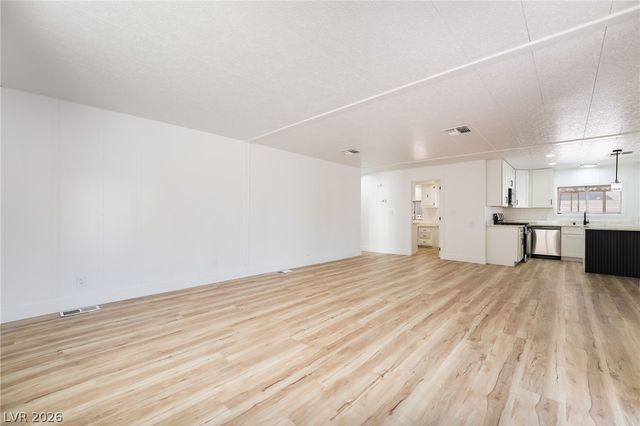 3369 Katmai Drive, Las Vegas, NV 89122