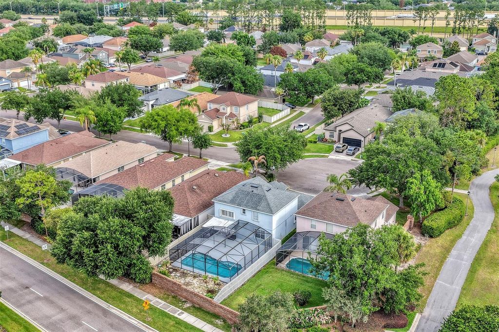 Image 45 of property listing at 4908 OLDE KERRY DRIVE, Orlando, FL 32837