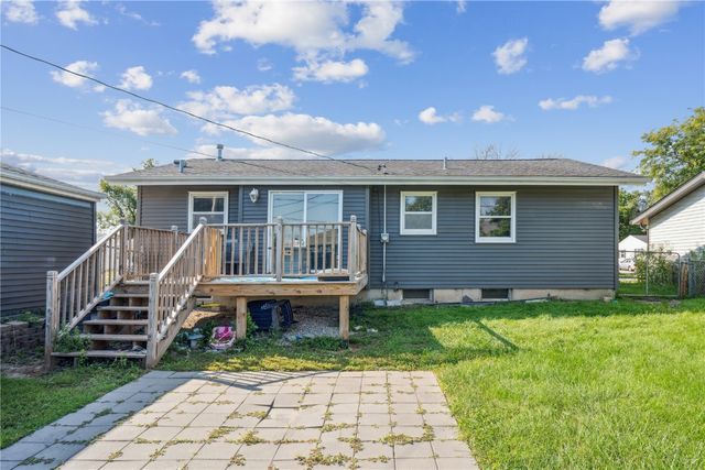 3030 18th Ave, Marion, IA 52302