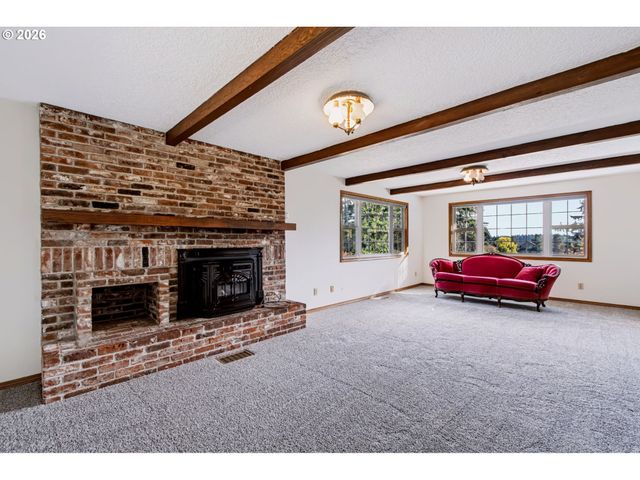 17924 S FORSYTHE Rd, Oregon City, OR 97045