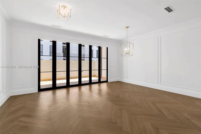 2609 Anderson Rd 2609, Coral Gables, FL 33134