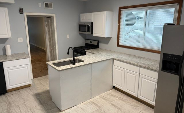 1726 N Artesian Avenue 1, Chicago, IL 60647